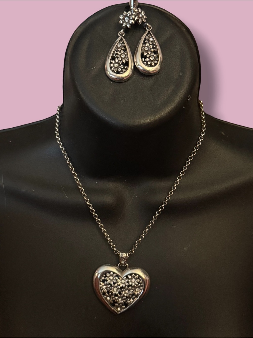 Brighton daisy heart pendant necklace and earrings set